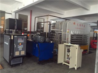 電加熱導熱油爐如何配套反應釜？